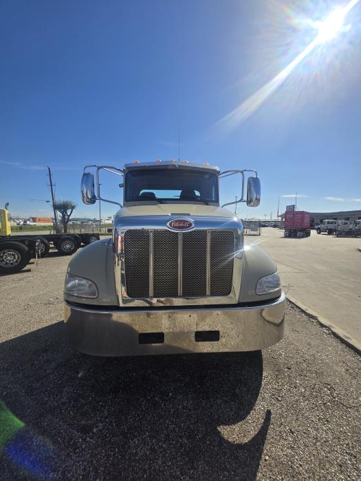 2019 Peterbilt 337-11