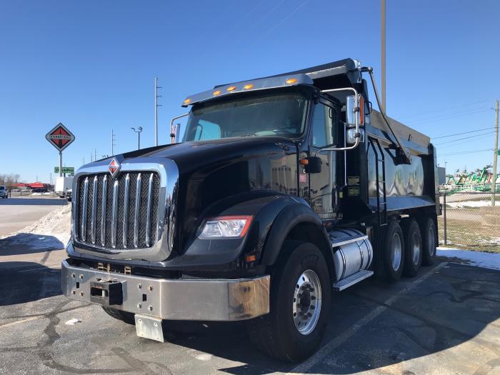 2021 International HX620-1
