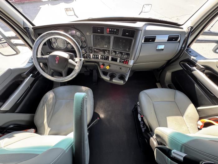 2020 Kenworth T680-27
