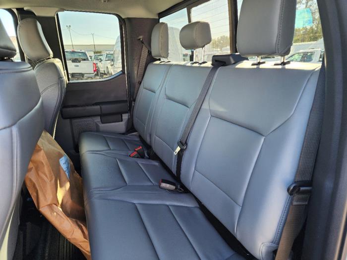 2024 Ford F-550-12