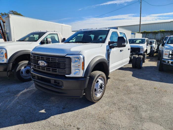 2024 Ford F-550-1