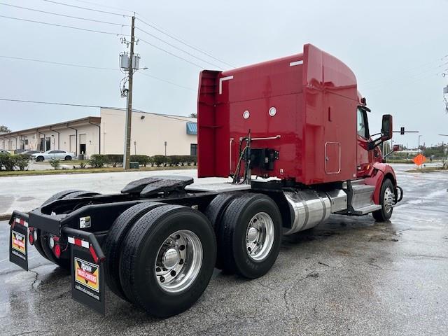 2022 Peterbilt 579-8