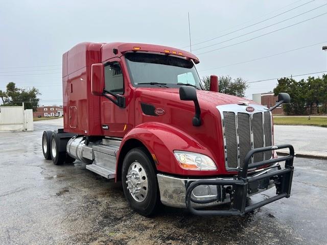 2022 Peterbilt 579-10