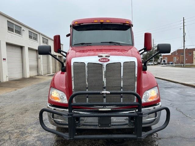 2022 Peterbilt 579-11