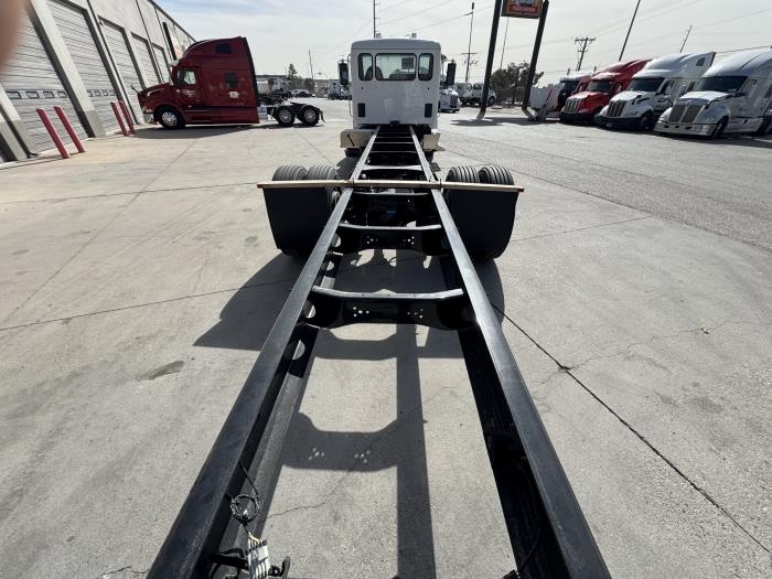 2025 Peterbilt 536-7