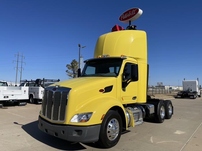 2021 Peterbilt 579-1