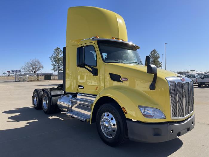 2021 Peterbilt 579-3