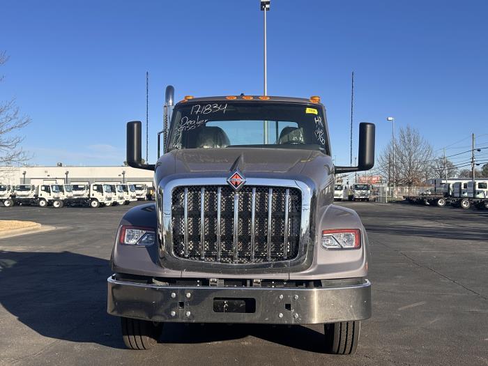 2025 International HX620-1