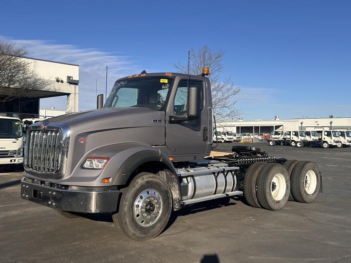 2025 International HX620-2