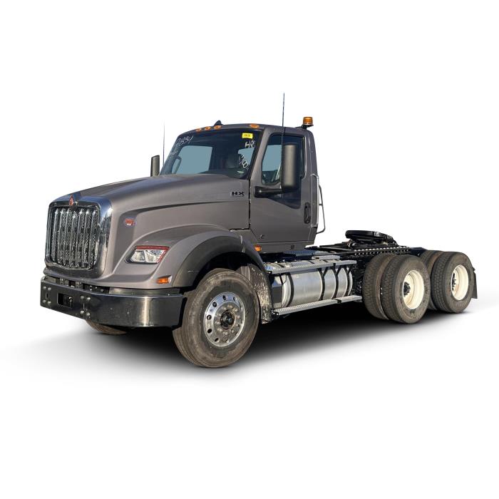 2025 International HX620-0