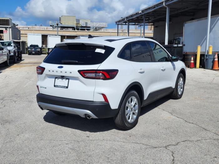 2025 Ford Escape-5