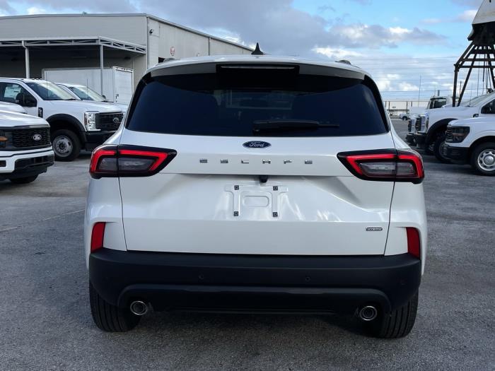 2025 Ford Escape-4