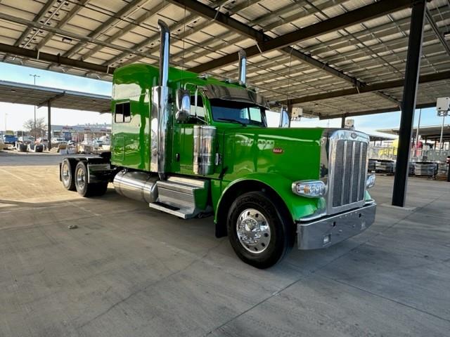 2023 Peterbilt 389-7