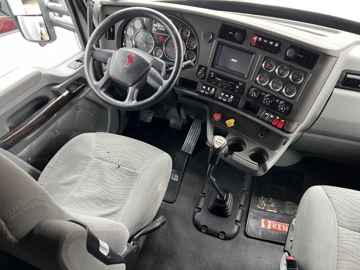 2019 Kenworth T880-16