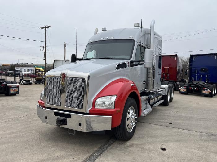 2019 Kenworth T880-24