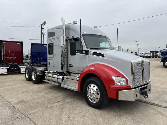 2019 Kenworth T880-30