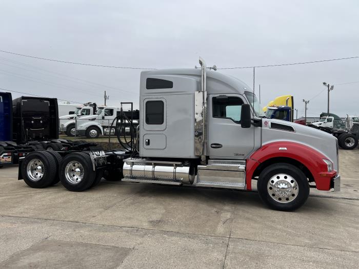 2019 Kenworth T880-31