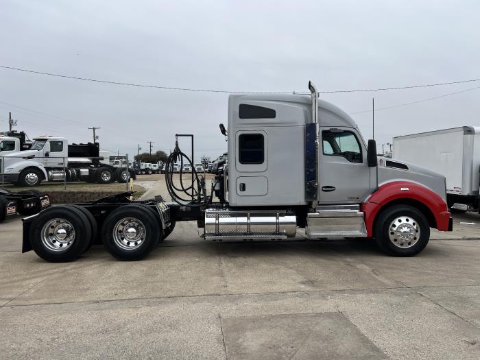 2019 Kenworth T880-2