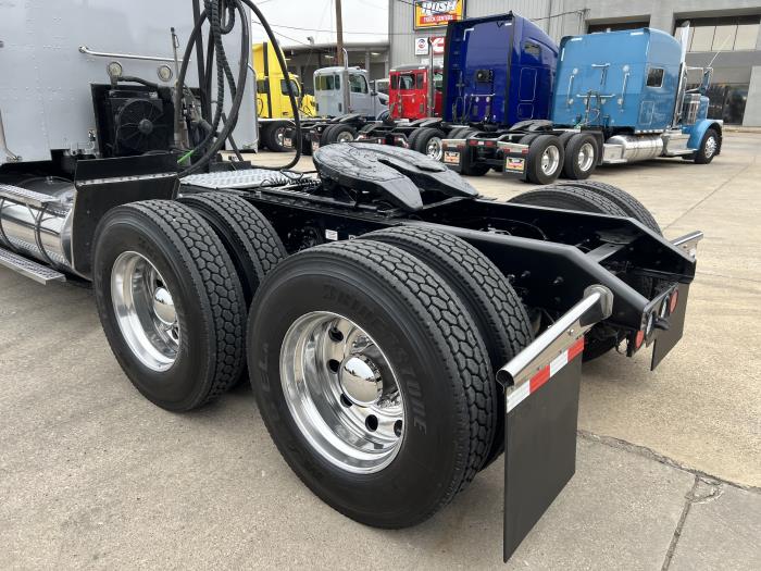 2019 Kenworth T880-40