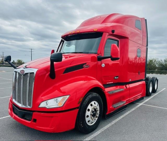 2022 Peterbilt 579-1