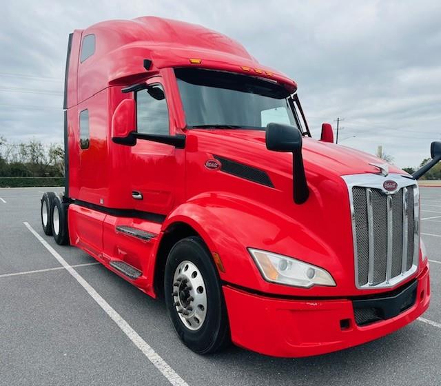 2022 Peterbilt 579-3