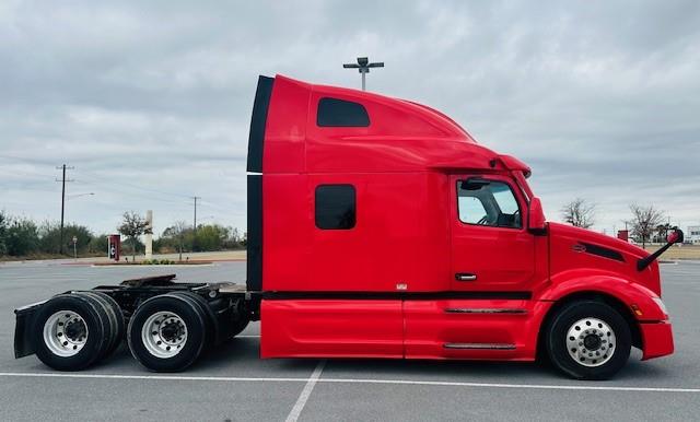 2022 Peterbilt 579-4