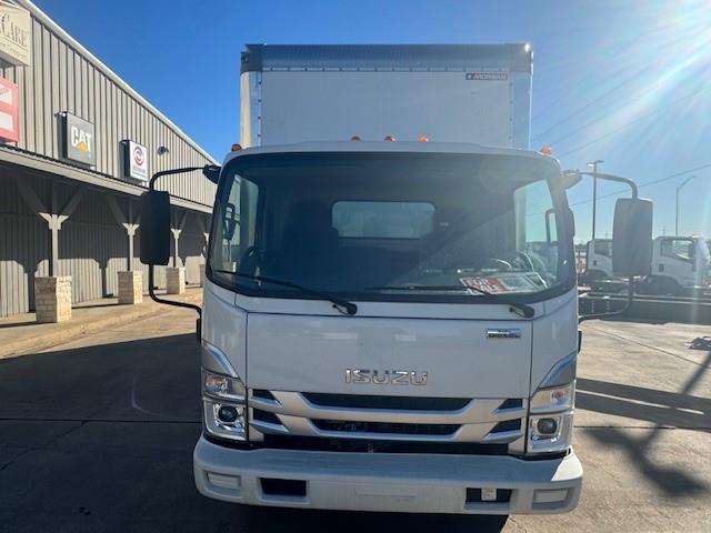 2024 Isuzu NRR-2