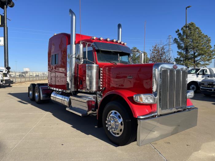 2020 Peterbilt 389-3