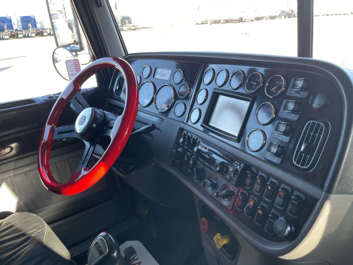 2020 Peterbilt 389-19