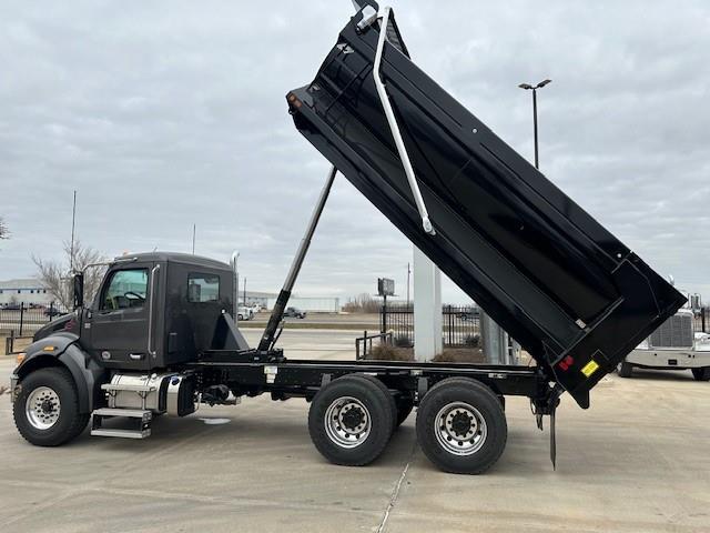 2025 Peterbilt 548-49