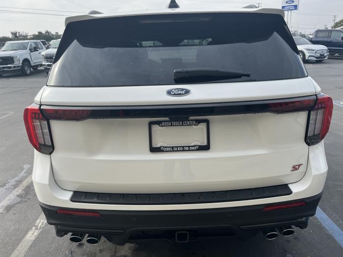2025 Ford Explorer-7