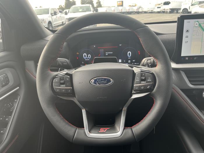 2025 Ford Explorer-13