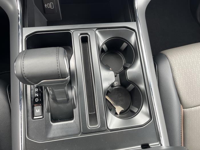 2025 Ford F-150-18