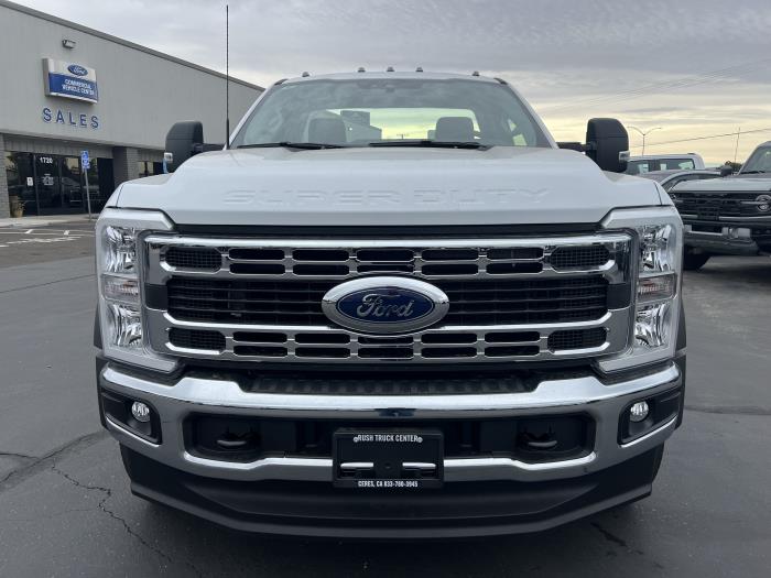 2024 Ford F-550-2