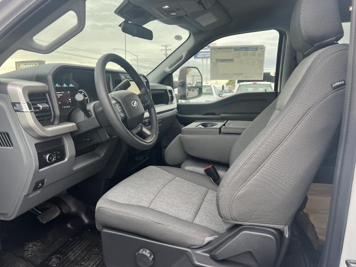 2024 Ford F-550-9