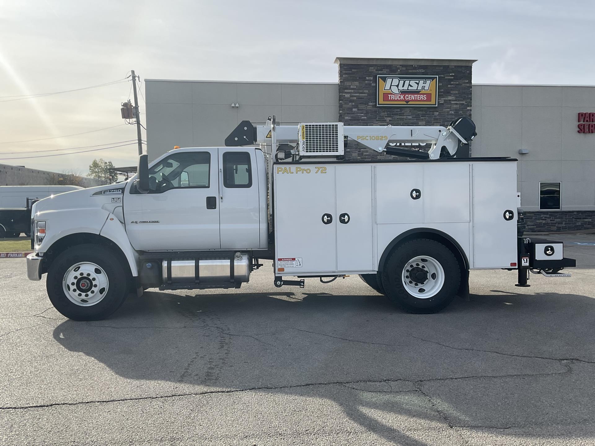 New 2024 Ford F-750 Super Cab 11' Palfinger Mechanics Body for sale #1861129 - photo 3