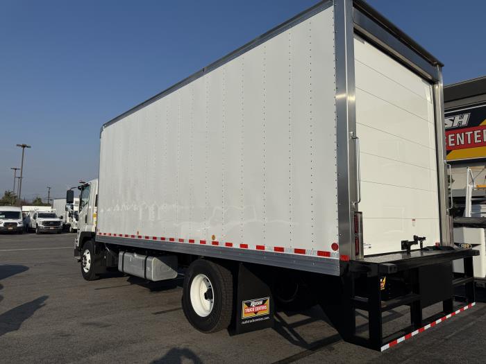 2025 Isuzu FTR-2