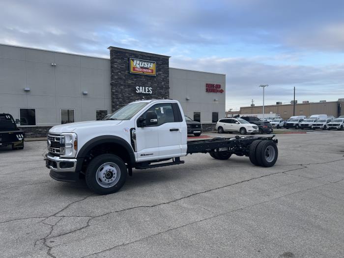 2024 Ford F-600-2