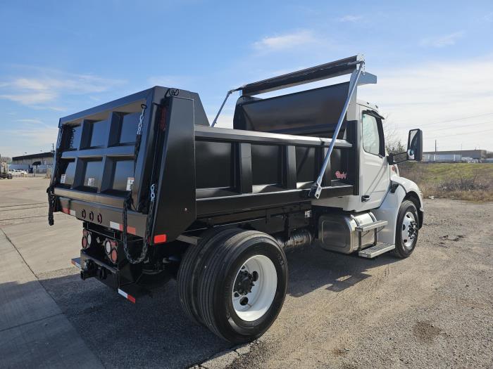 2025 Peterbilt 536-6