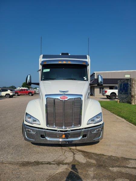 2024 Peterbilt 579-3