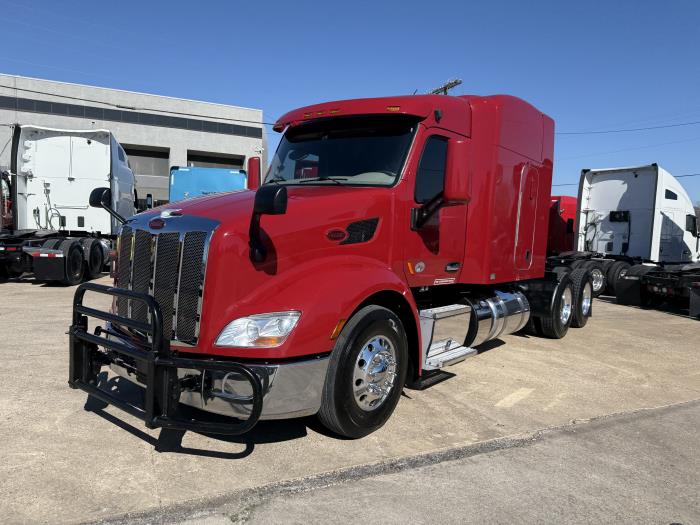 2022 Peterbilt 579-1