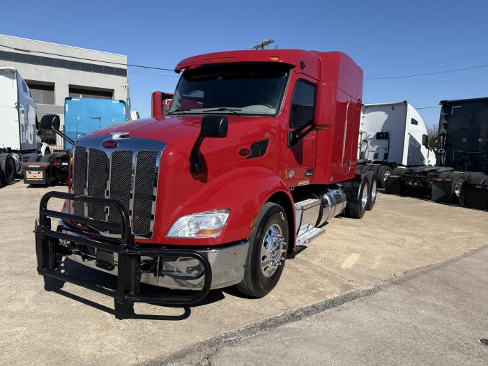 2022 Peterbilt 579-22