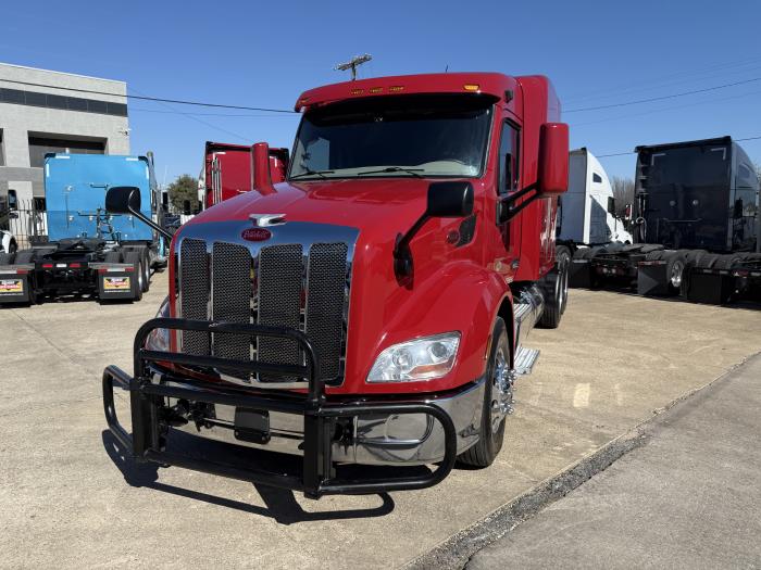 2022 Peterbilt 579-23