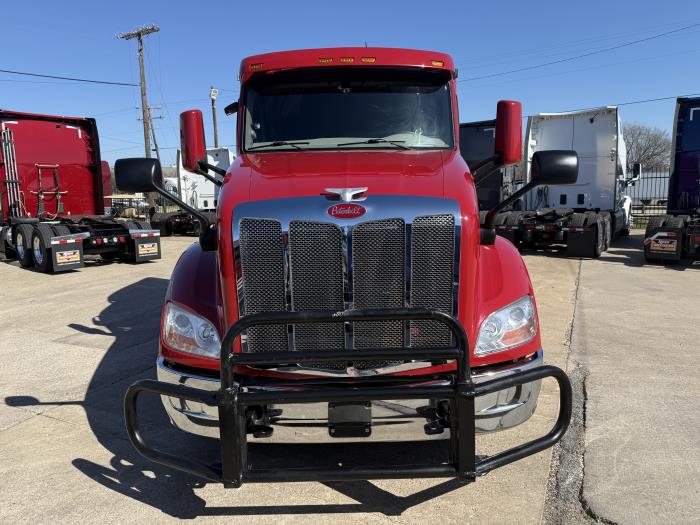 2022 Peterbilt 579-25