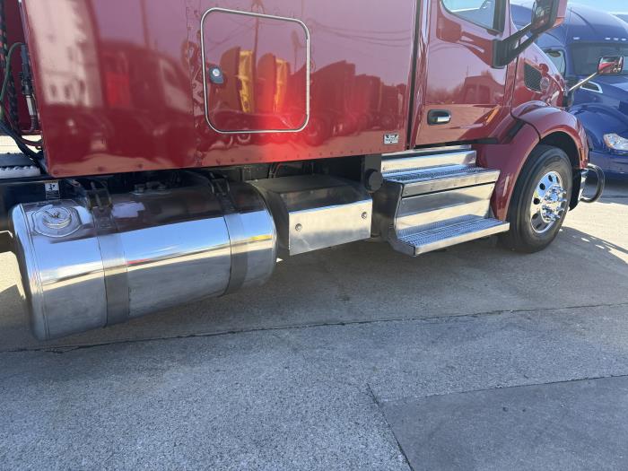 2022 Peterbilt 579-31