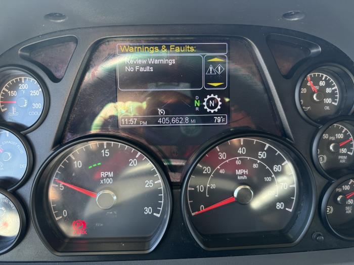 2022 Peterbilt 579-6