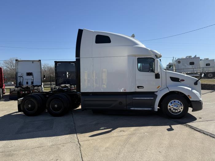 2021 Peterbilt 579-30