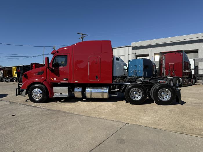 2022 Peterbilt 579-3