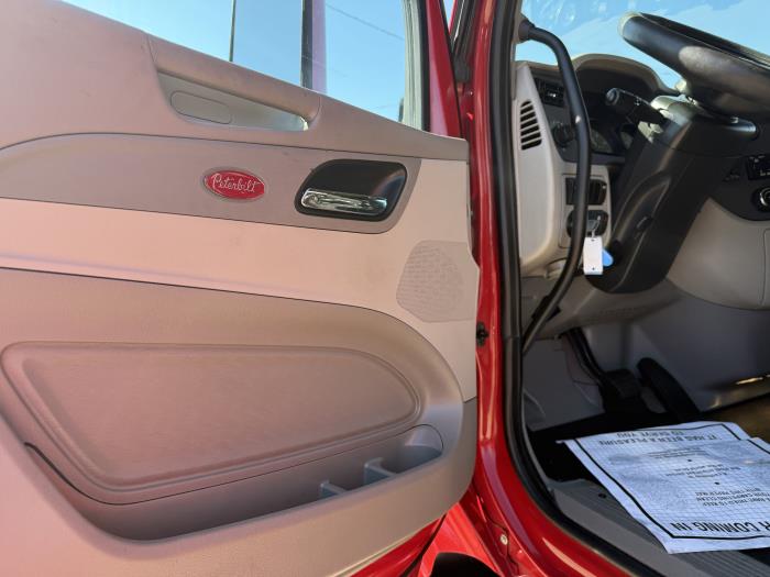 2022 Peterbilt 579-19