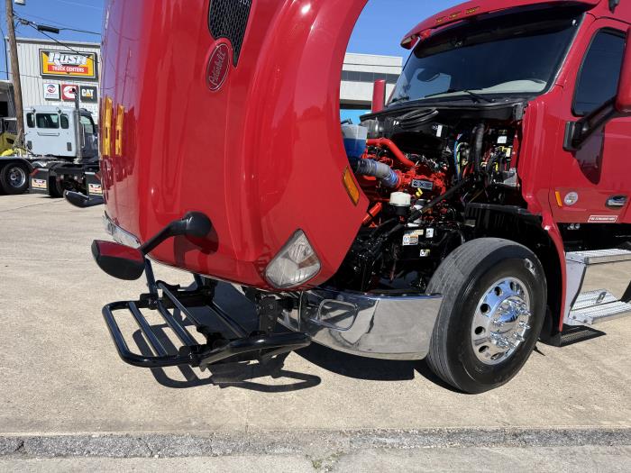 2022 Peterbilt 579-42